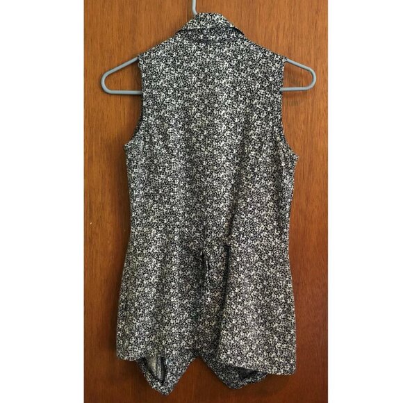 Rampage, Vintage, black & white, sleeveless, wrap, buttoned blouse, Size: 3? - Picture 2 of 8